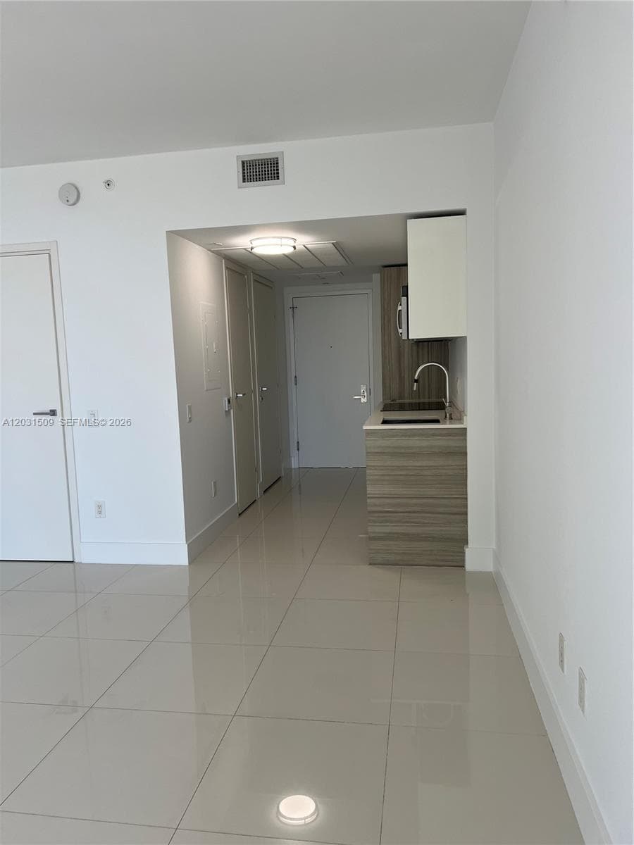 1300 Brickell Bay Dr # 1606, Miami FL 33131 — 6