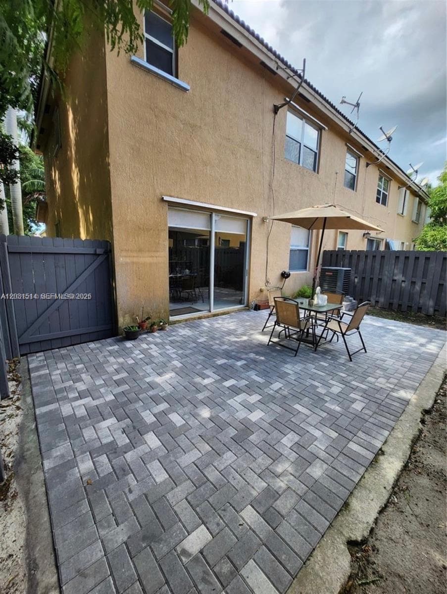901 NE 42nd Ave, Homestead FL 33033 — 23