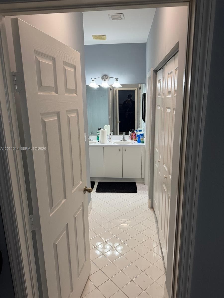 901 NE 42nd Ave, Homestead FL 33033 — 16