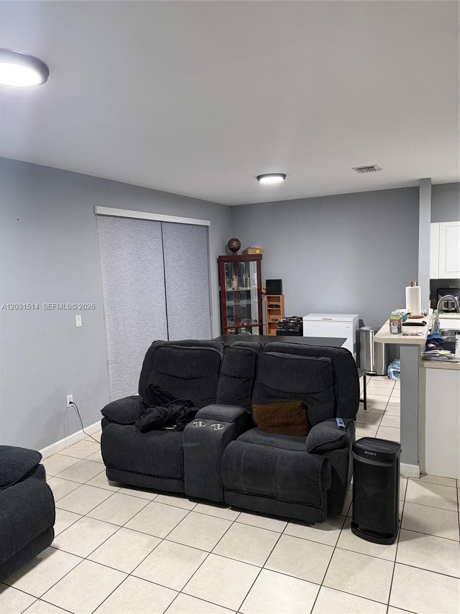 901 NE 42nd Ave, Homestead FL 33033 — 35