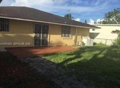 3220 NW 16th St # 1, Miami FL 33125 — 11