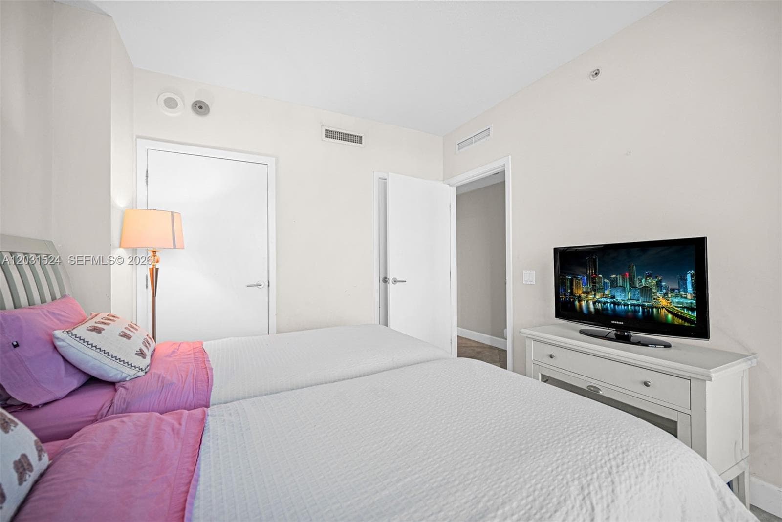 3801 Collins Ave # 1102, Miami Beach FL 33140 — 26