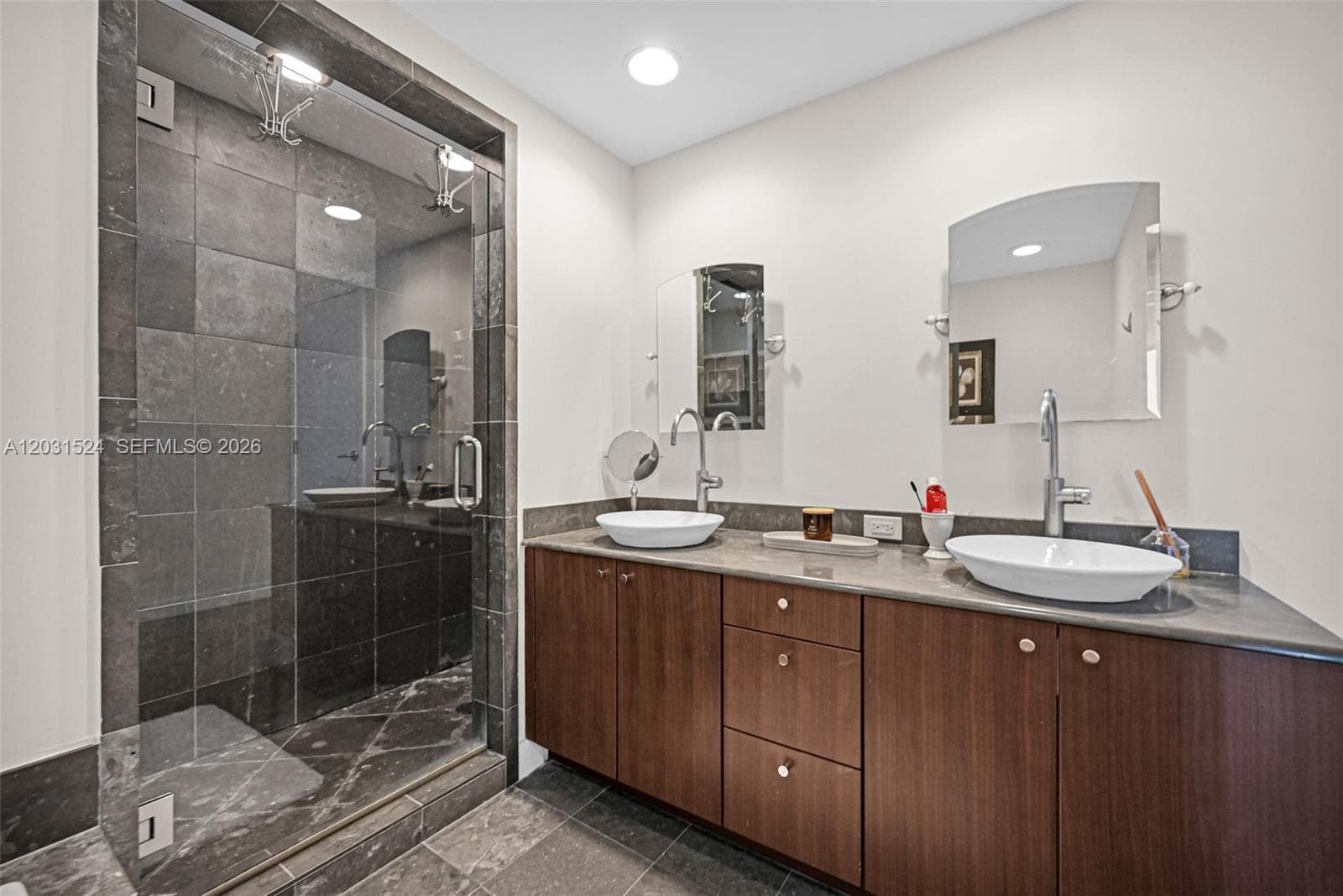 3801 Collins Ave # 1102, Miami Beach FL 33140 — 36