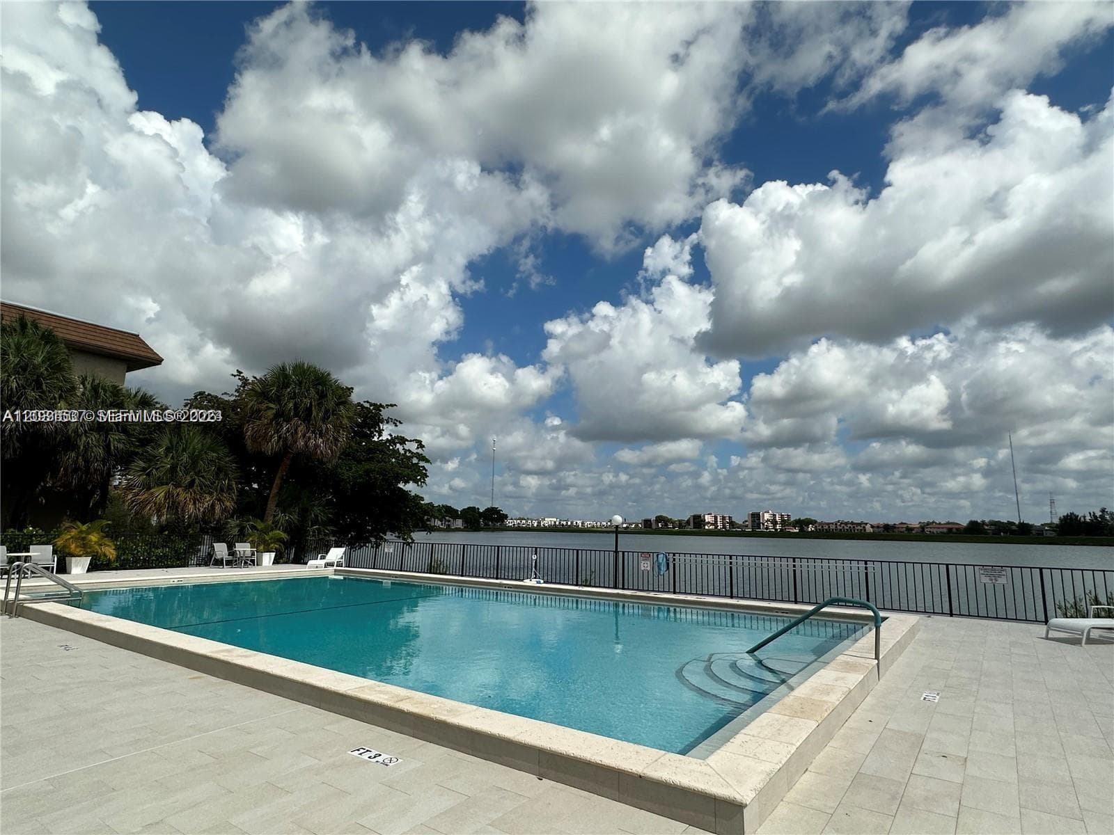 601 Ives Dairy Rd # 8, Miami FL 33179 — 56