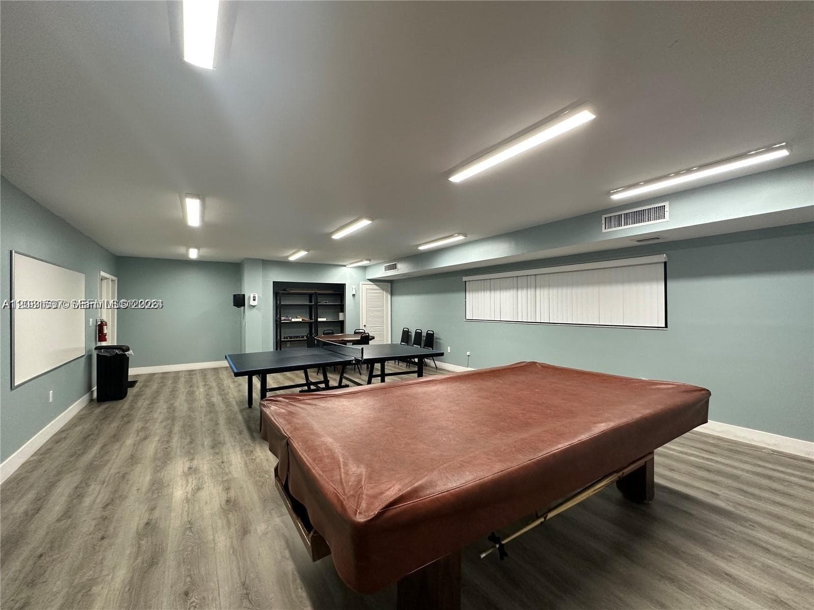 601 Ives Dairy Rd # 8, Miami FL 33179 — 43