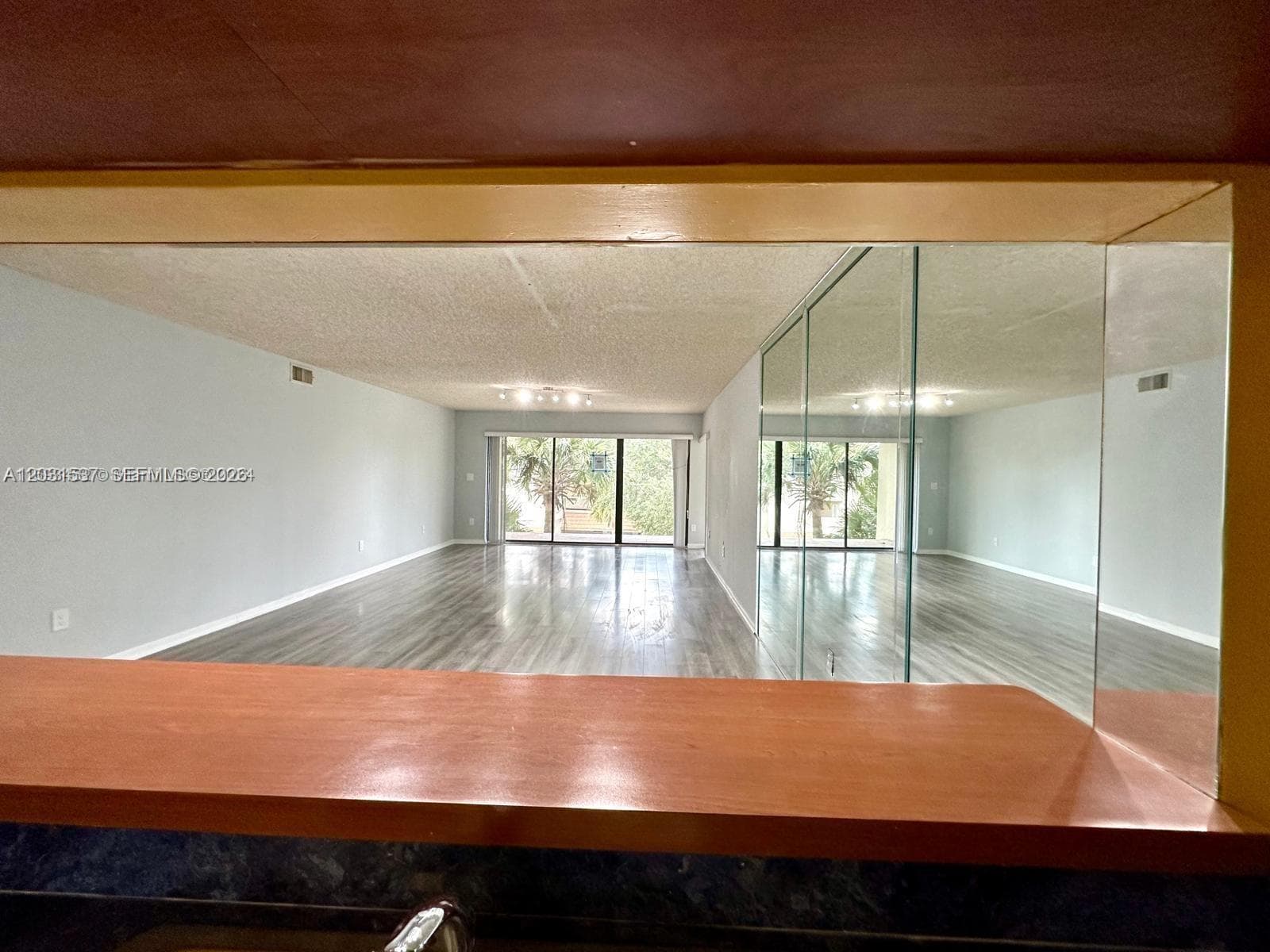 601 Ives Dairy Rd # 8, Miami FL 33179 — 7