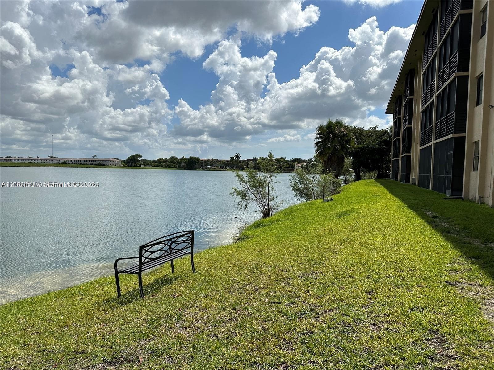 601 Ives Dairy Rd # 8, Miami FL 33179 — 24