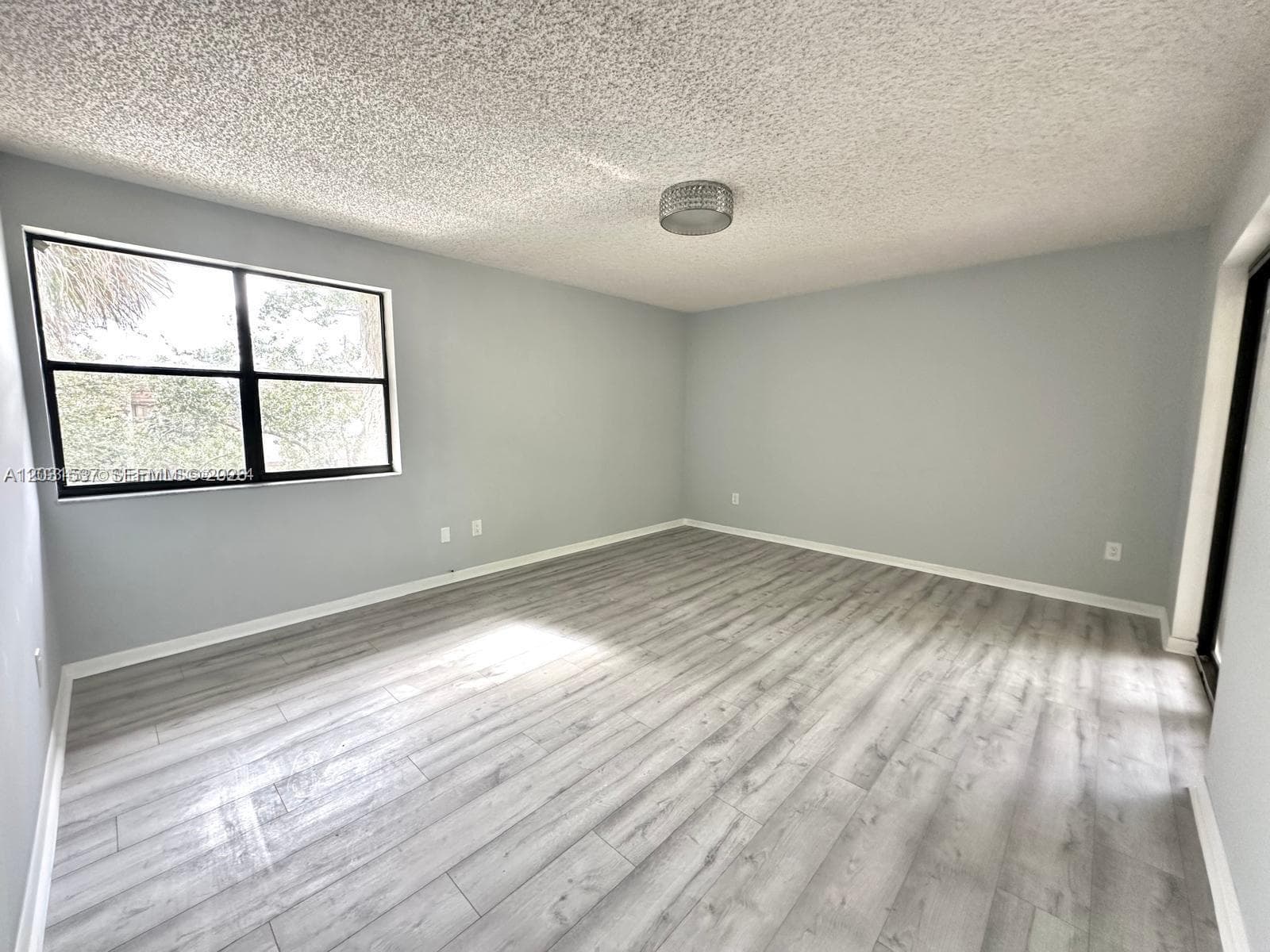 601 Ives Dairy Rd # 8, Miami FL 33179 — 14
