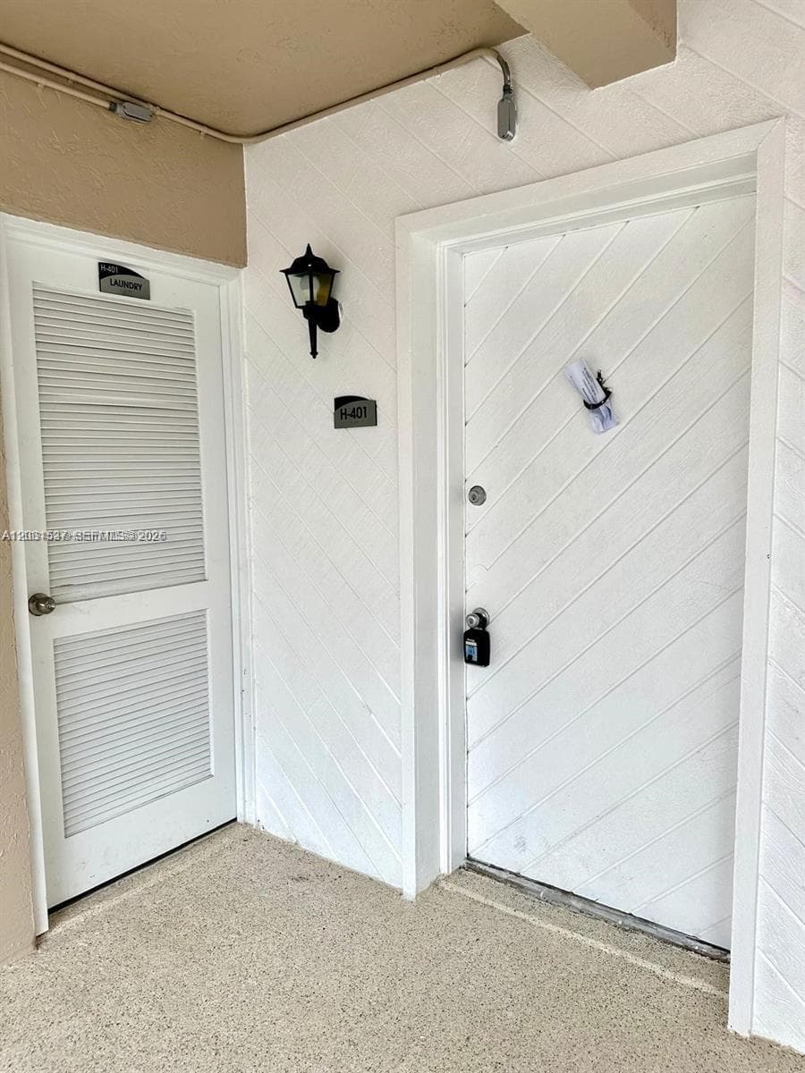 601 Ives Dairy Rd # 8, Miami FL 33179 — 21