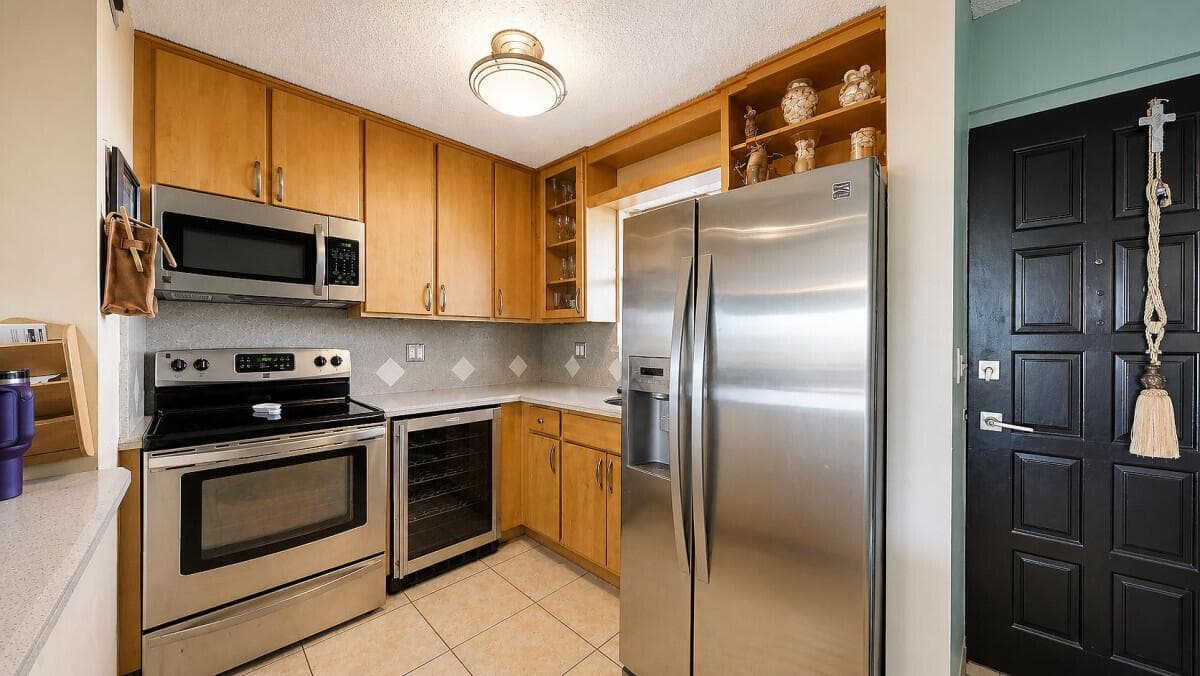 7795 NE Bayshore Court # 502, Miami FL 33138 — 17