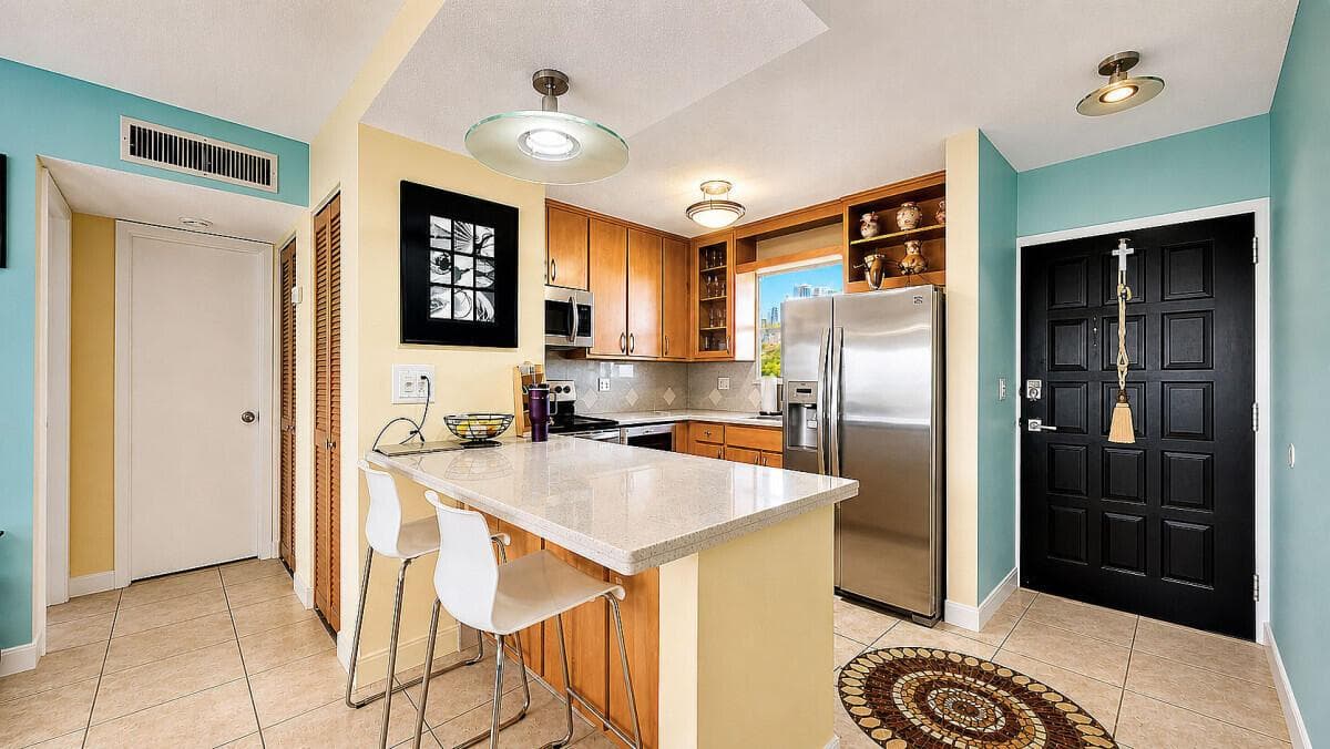 7795 NE Bayshore Court # 502, Miami FL 33138 — 16
