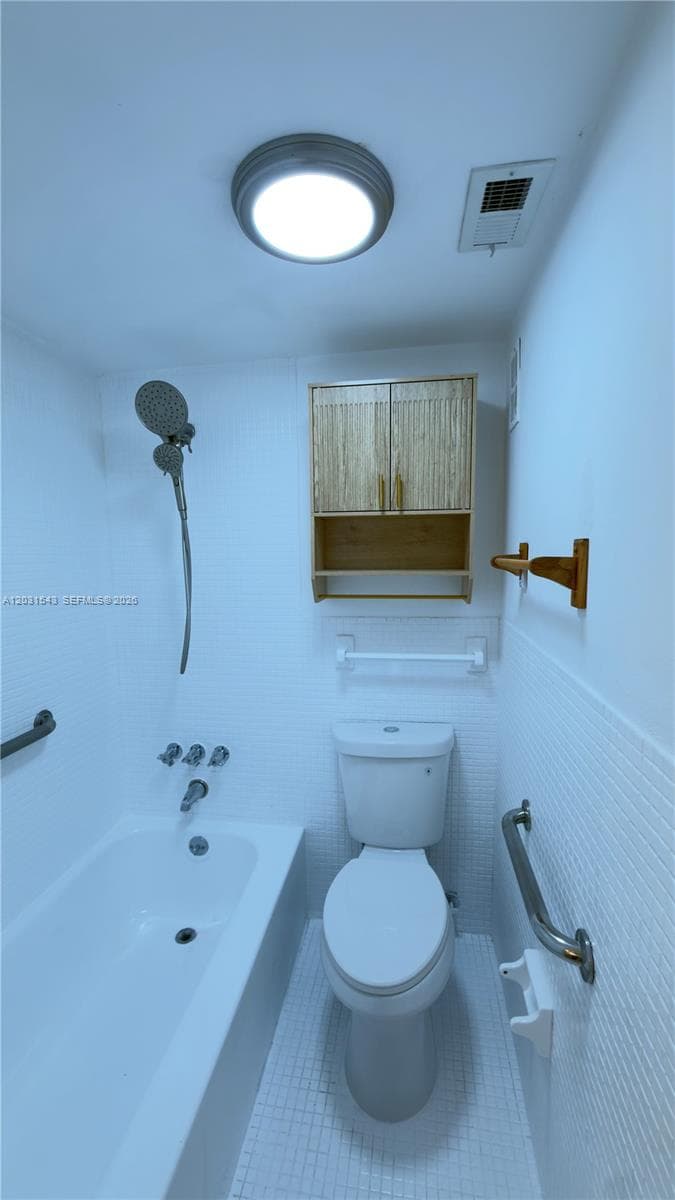 3660 NE 166th St # 805, North Miami Beach FL 33160 — 16