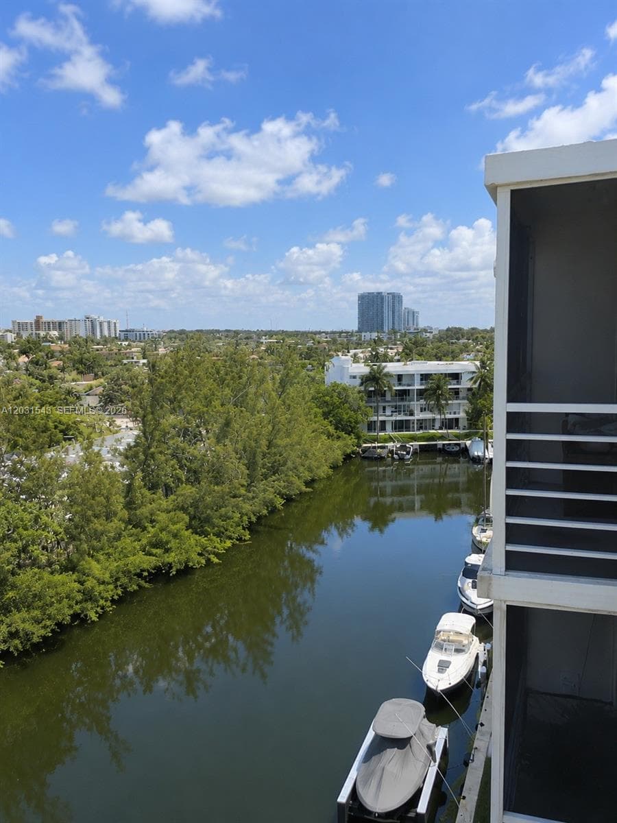 3660 NE 166th St # 805, North Miami Beach FL 33160 — 4