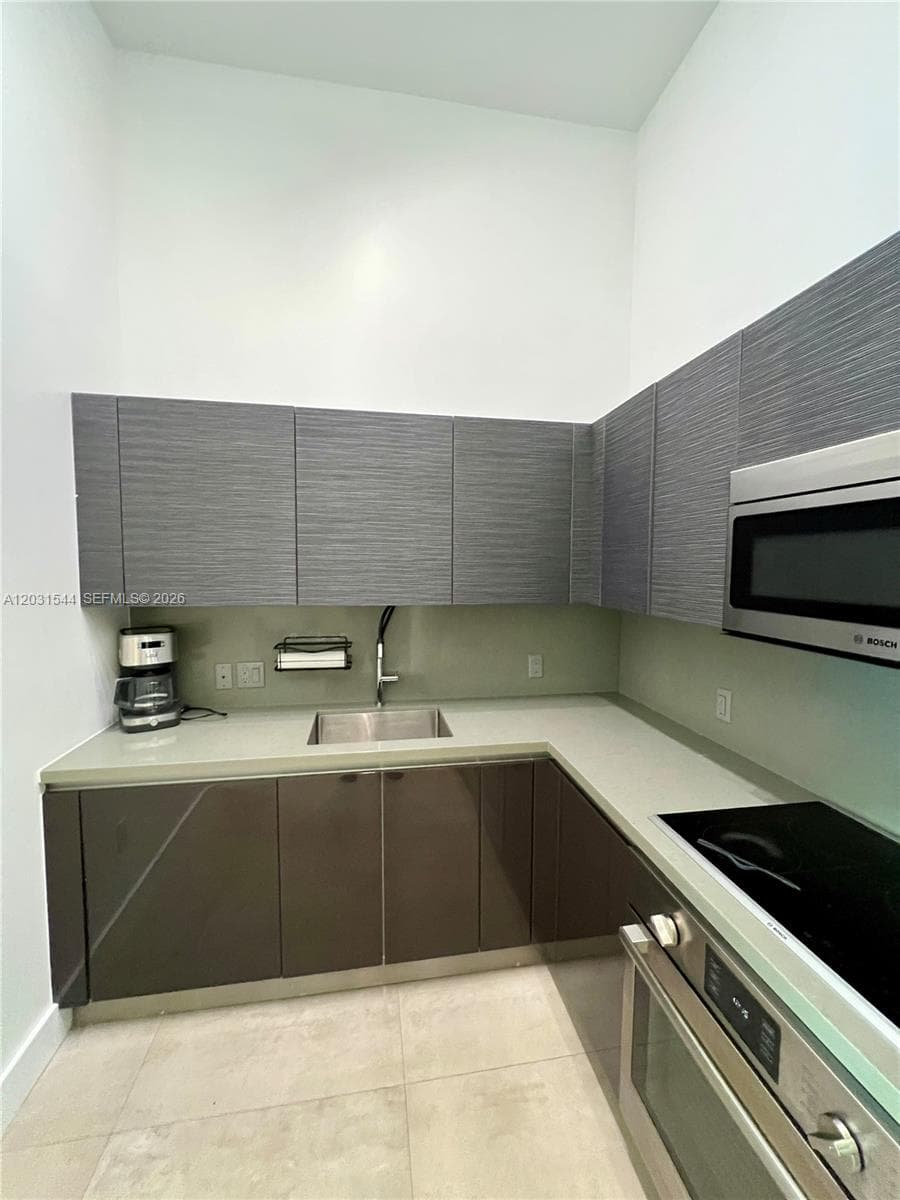 1080 Brickell Ave # 1107, Miami FL 33131 — 7