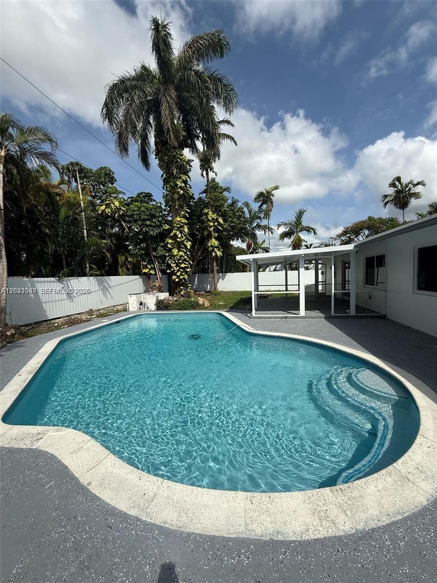 9934 SW 195th St, Cutler Bay FL 33157 — 1