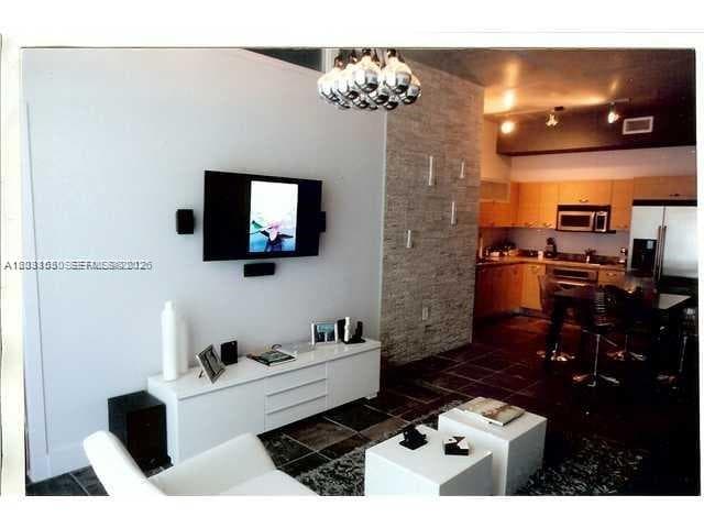 2275 Biscayne Blvd, Miami FL 33137 — 7