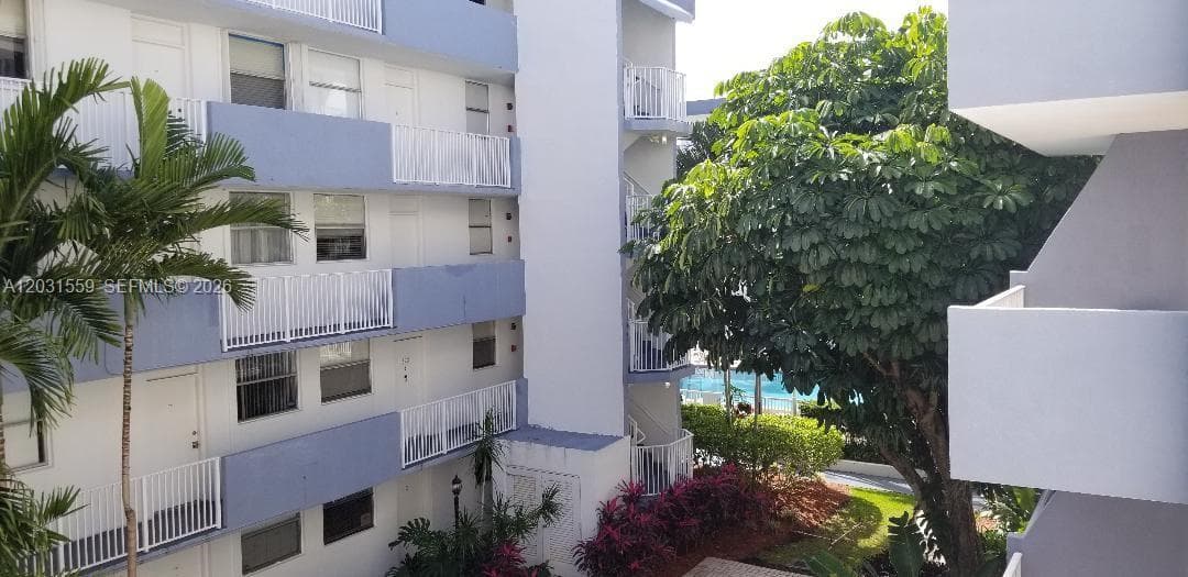 1801 S Treasure Dr # 302, North Bay Village FL 33141 — 22