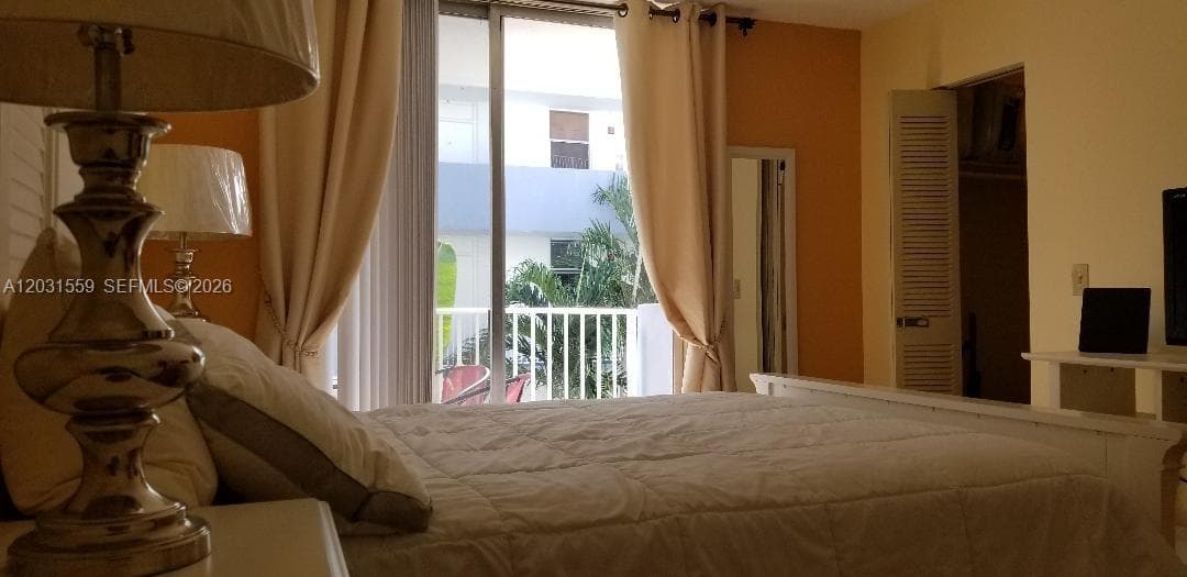 1801 S Treasure Dr # 302, North Bay Village FL 33141 — 18