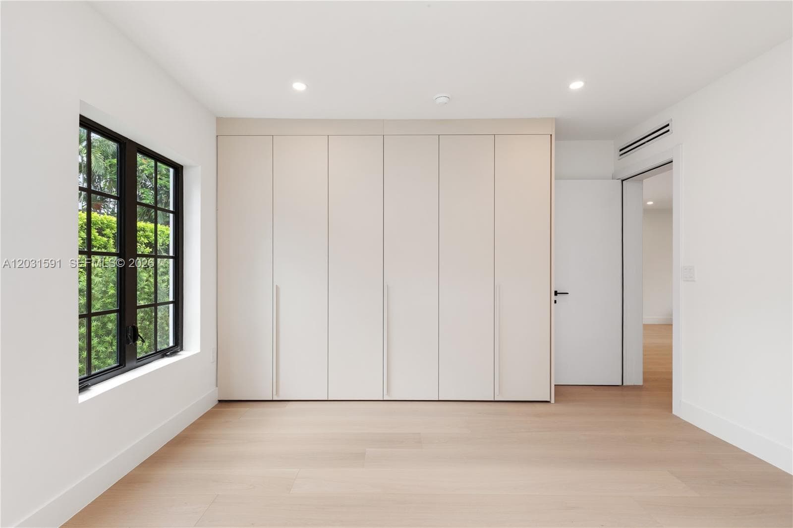 118 Sarto Ave, Coral Gables FL 33134 — 24