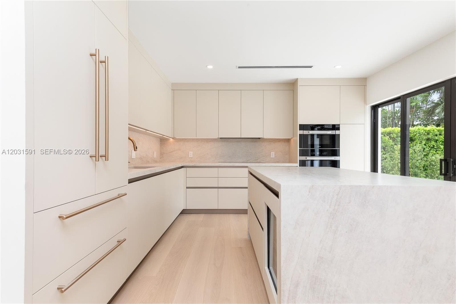 118 Sarto Ave, Coral Gables FL 33134 — 14
