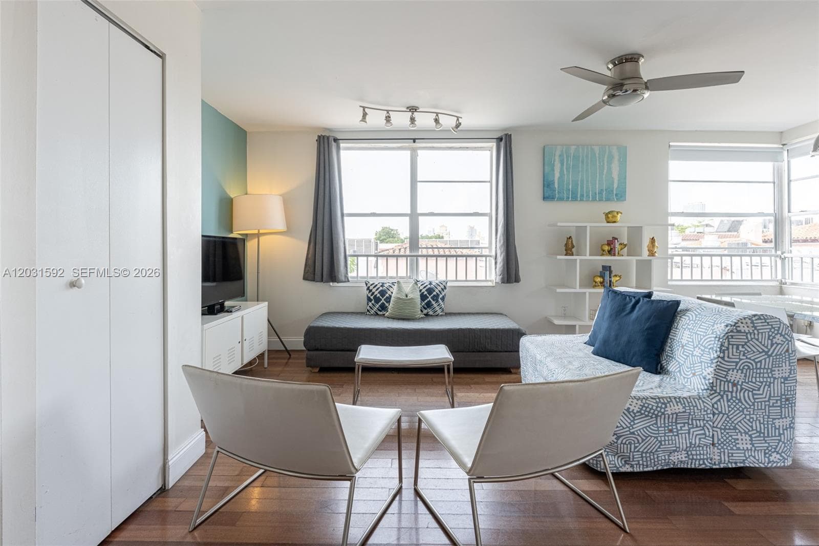 420 15th St # 307, Miami Beach FL 33139 — 4