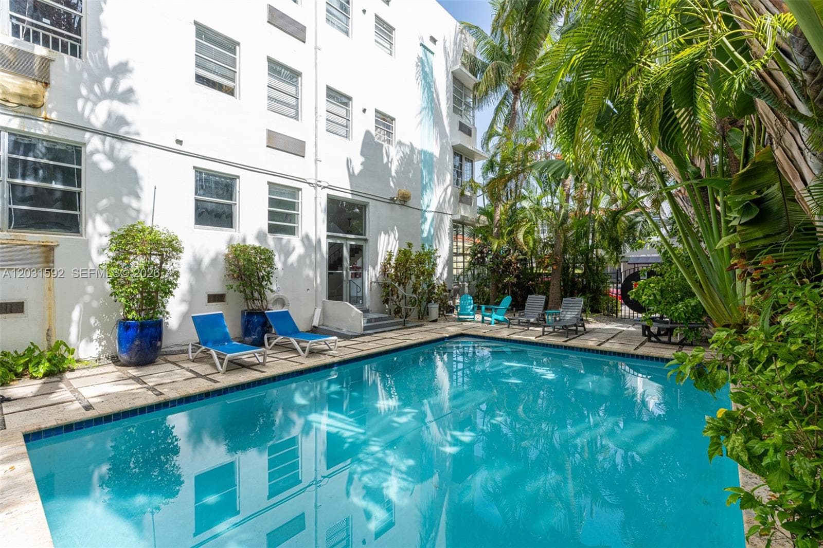 420 15th St # 307, Miami Beach FL 33139 — 21