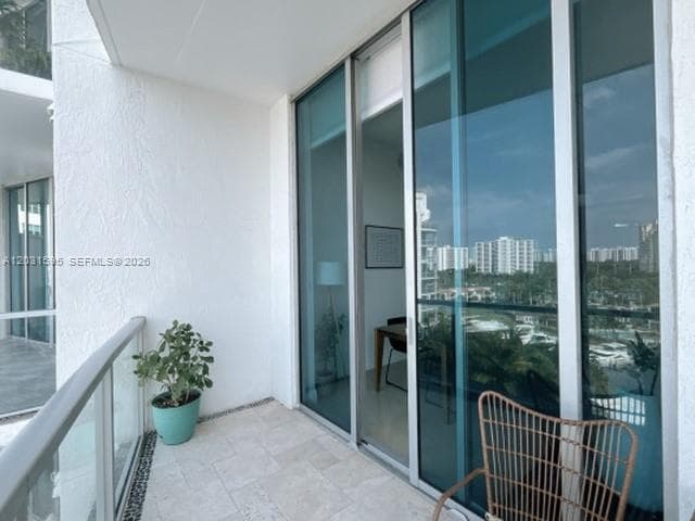 3029 NE 188th St # 822, Aventura FL 33180 — 49