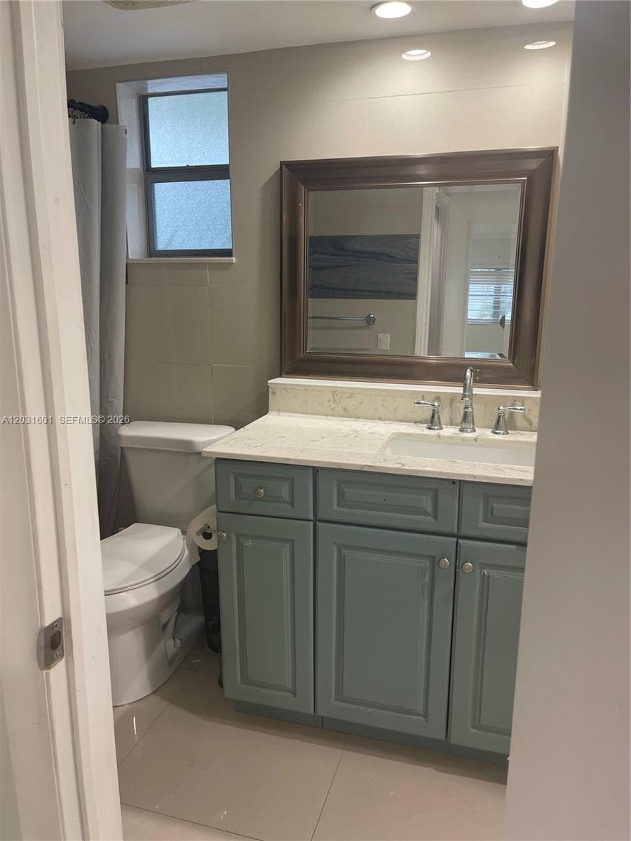 7505 SW 82nd St # 212, Miami FL 33143 — 27