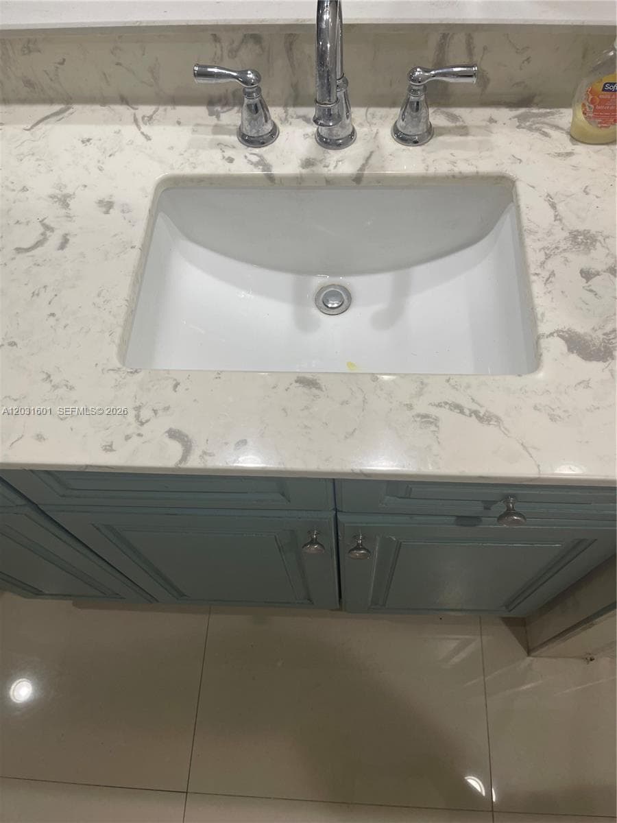 7505 SW 82nd St # 212, Miami FL 33143 — 33
