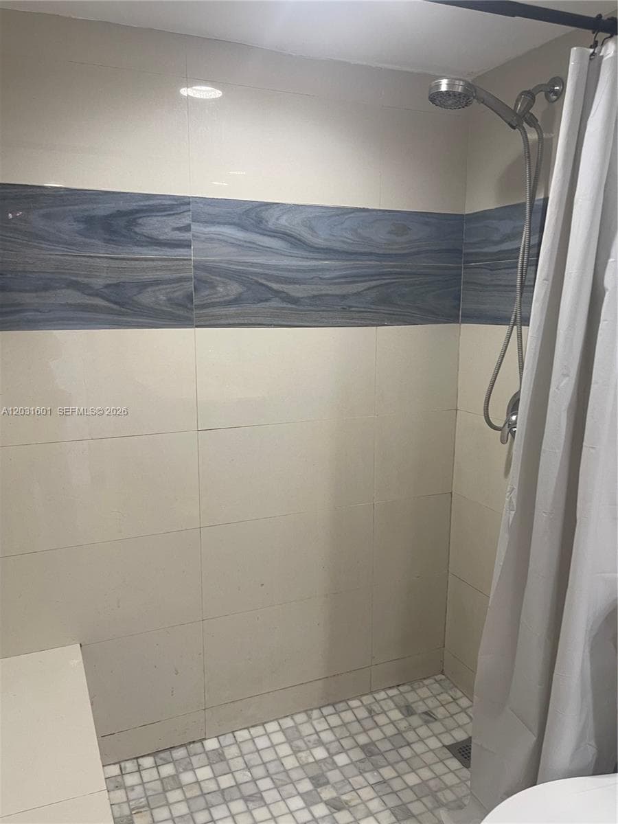 7505 SW 82nd St # 212, Miami FL 33143 — 29