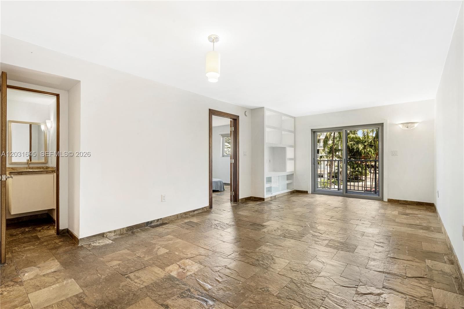 1674 Bay Rd # 301, Miami Beach FL 33139 — 1
