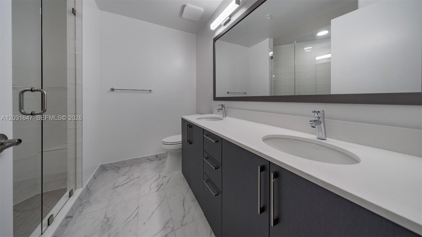 19401 W Dixie Hwy # 313, Miami FL 33180 — 27