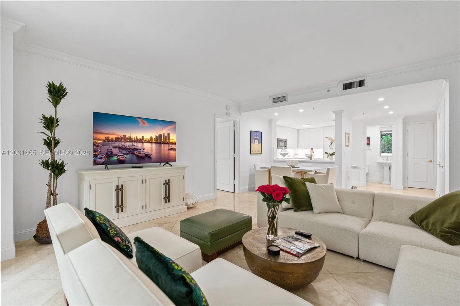 3400 SW 27th Ave # 207, Miami FL 33133 — 2