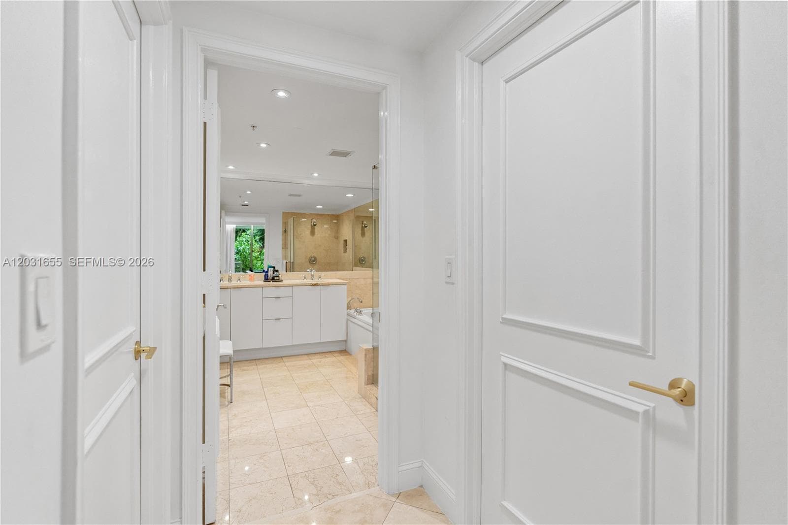 3400 SW 27th Ave # 207, Miami FL 33133 — 17