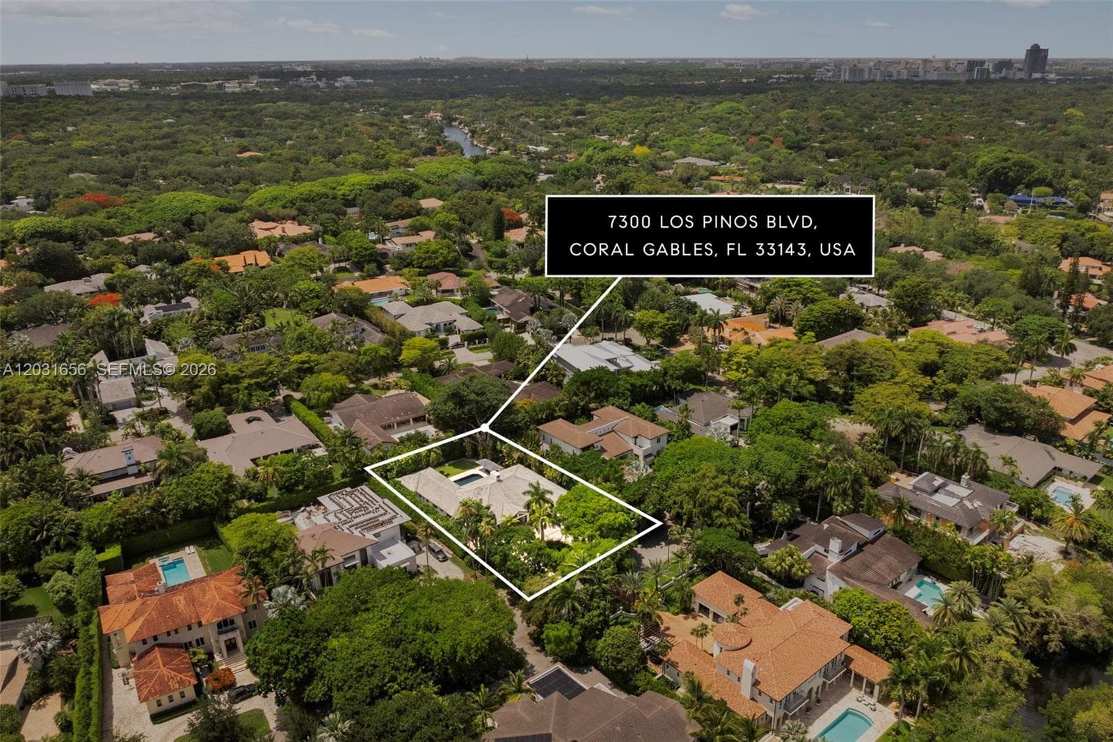 7300 Los Pinos Blvd, Coral Gables FL 33143 — 39