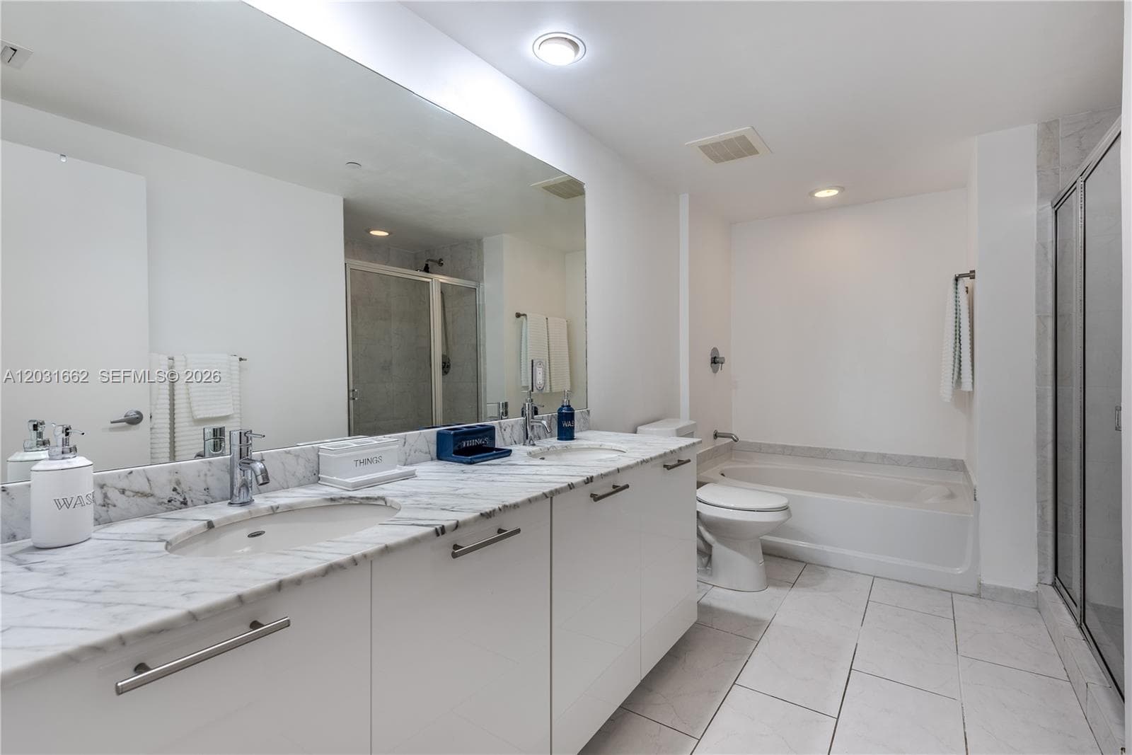 951 Brickell Ave # 705, Miami FL 33131 — 20