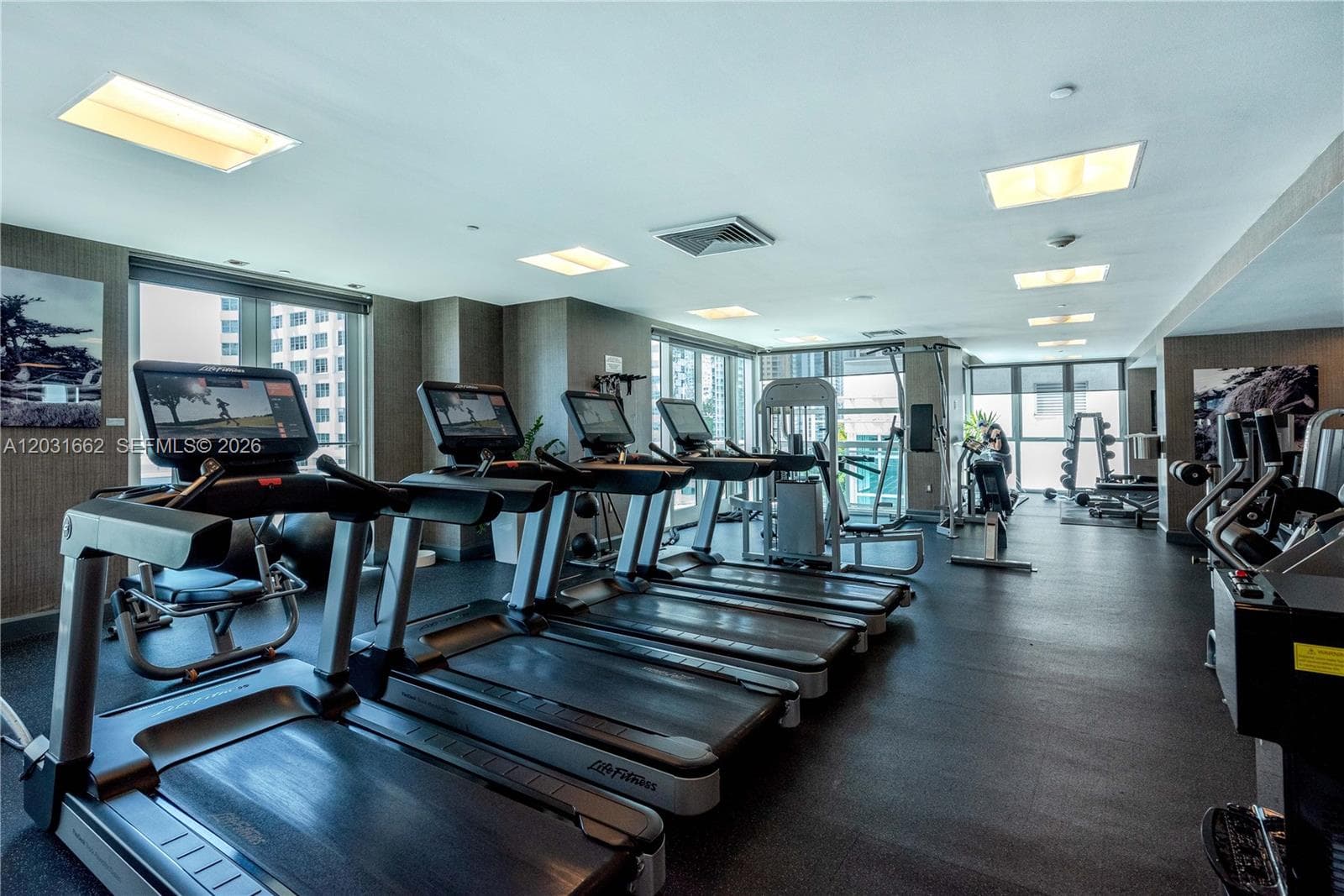 951 Brickell Ave # 705, Miami FL 33131 — 34