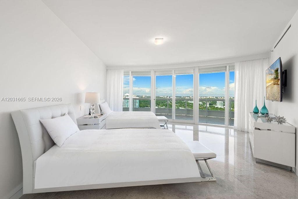 1643 Brickell Ave # 4102, Miami FL 33129 — 31