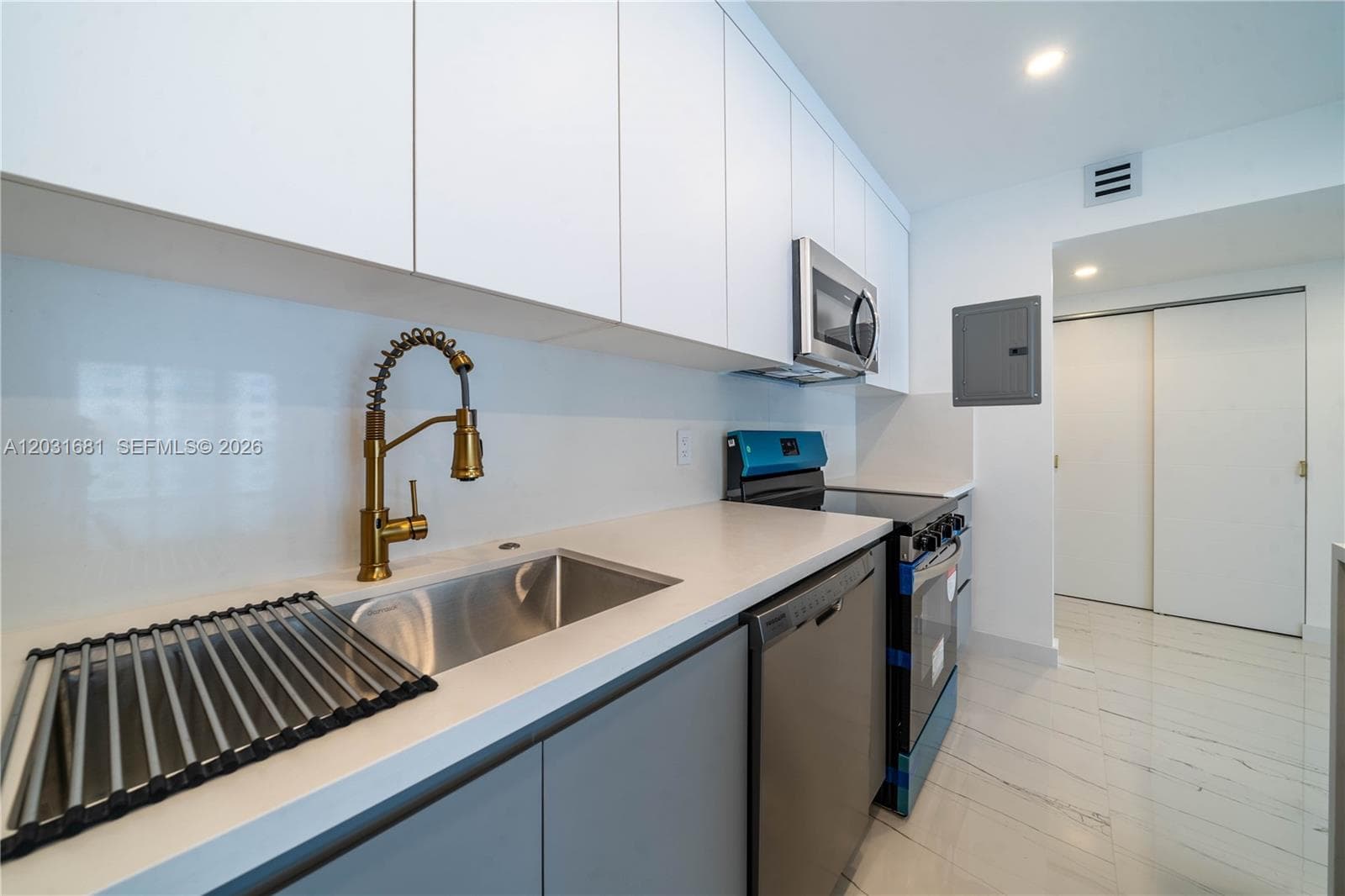 19380 Collins Ave # 1105, Sunny Isles Beach FL 33160 — 7