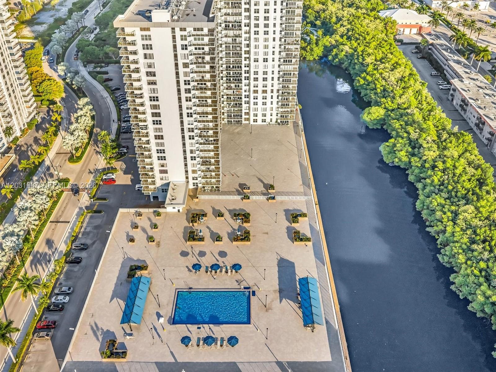 230 174th St # 712, Sunny Isles Beach FL 33160 — 52