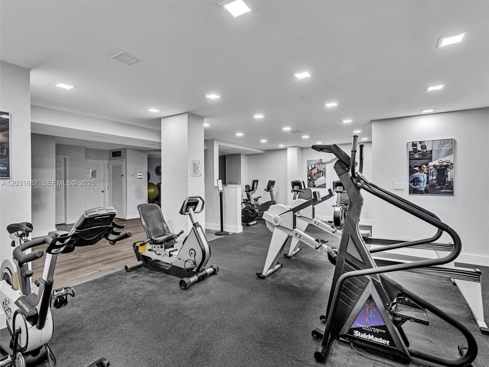 230 174th St # 712, Sunny Isles Beach FL 33160 — 56