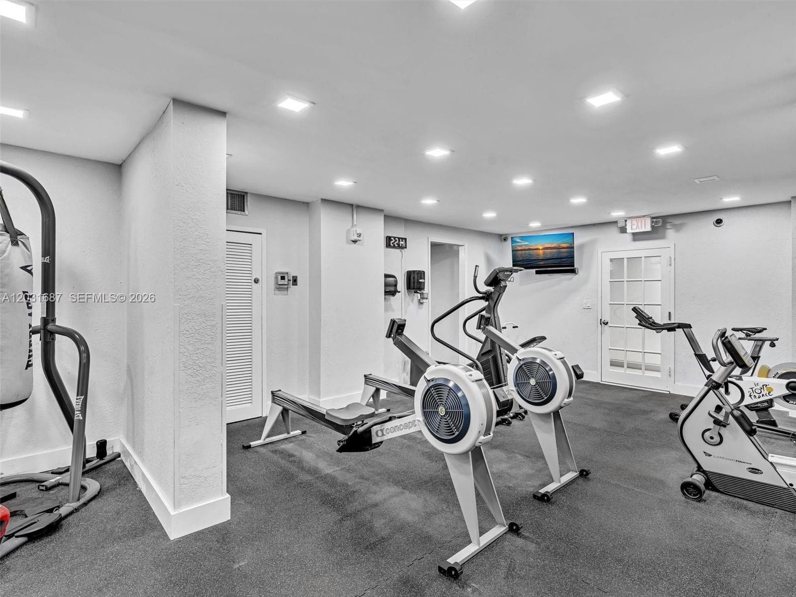230 174th St # 712, Sunny Isles Beach FL 33160 — 57