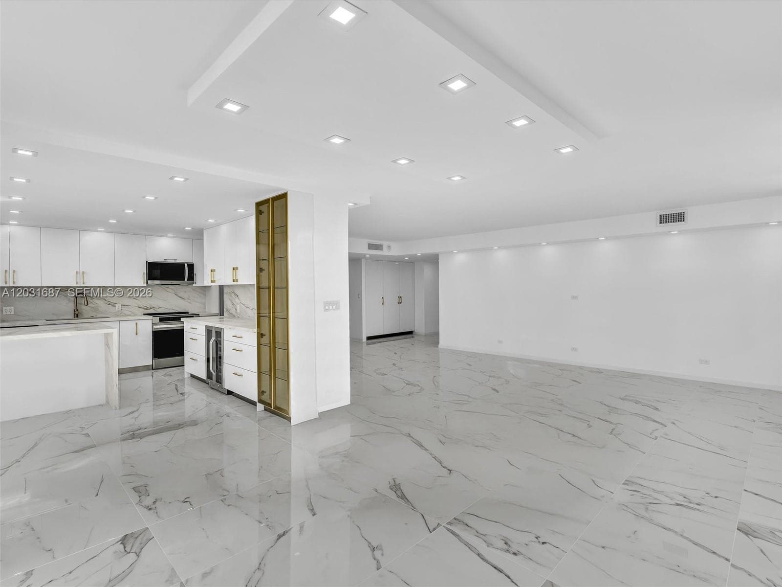 230 174th St # 712, Sunny Isles Beach FL 33160 — 1