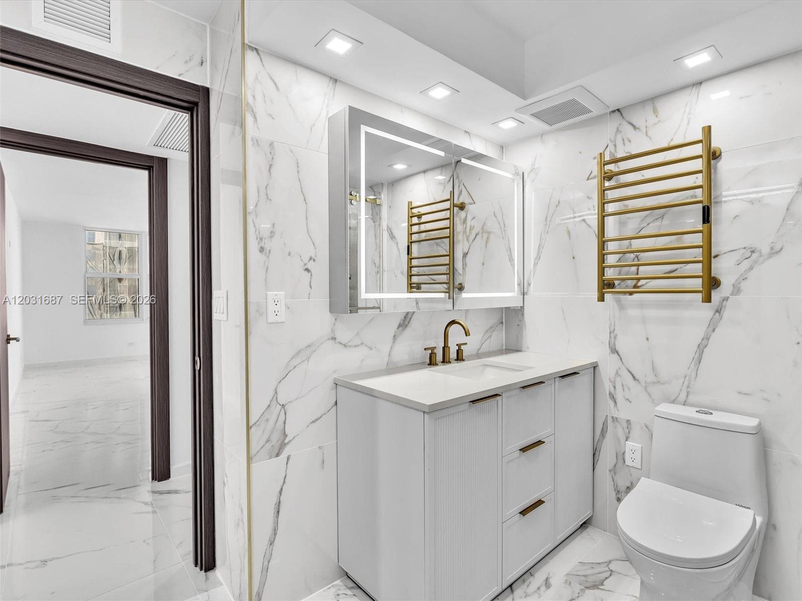 230 174th St # 712, Sunny Isles Beach FL 33160 — 33