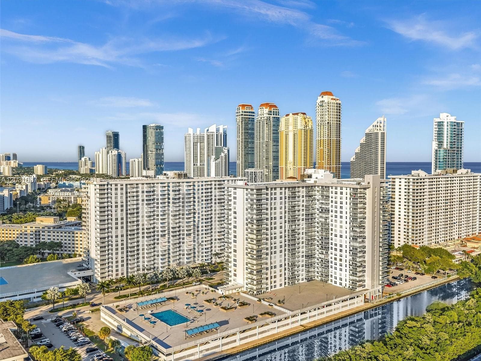230 174th St # 712, Sunny Isles Beach FL 33160 — 51