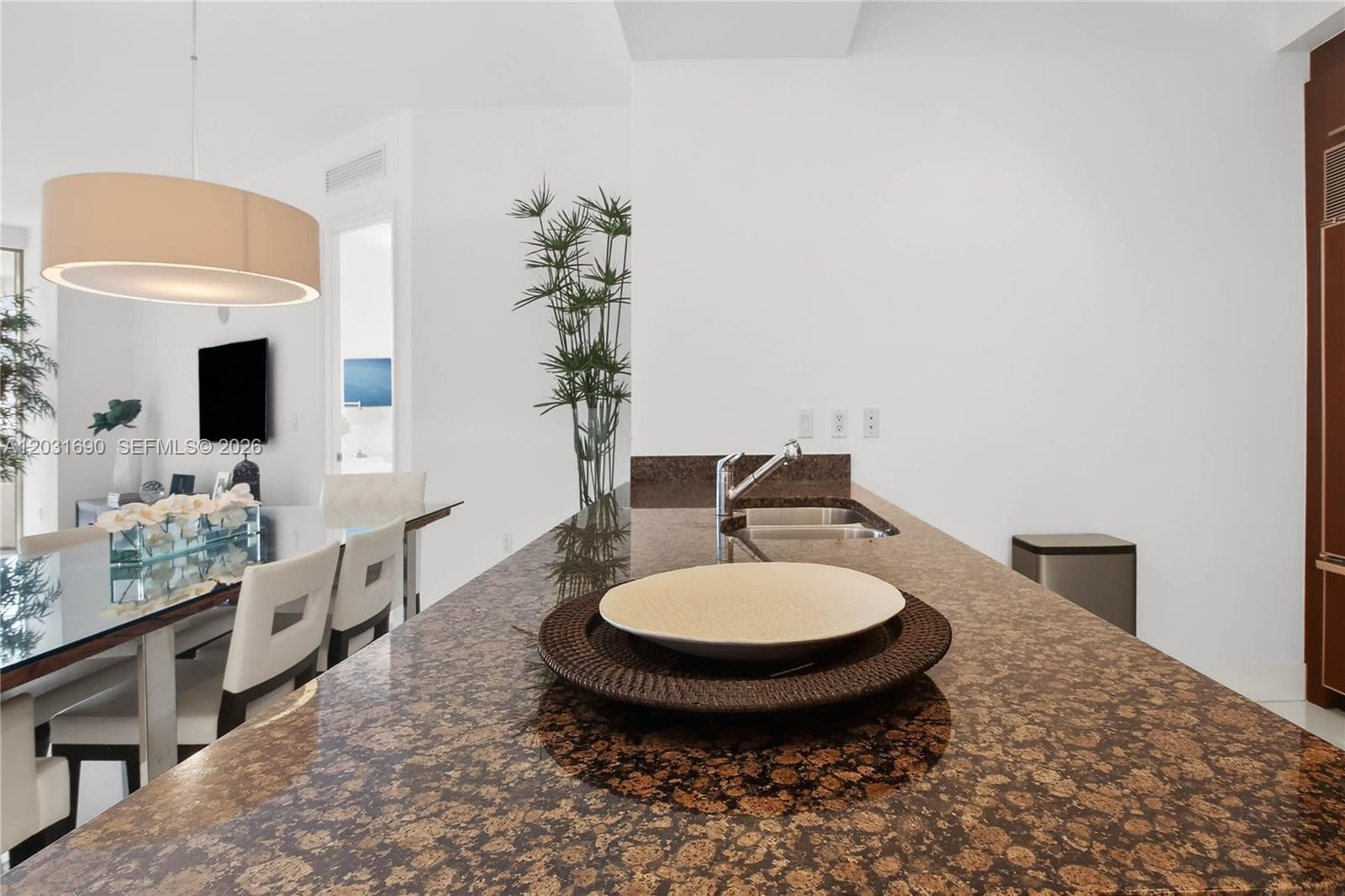 15811 Collins Ave # 403, Sunny Isles Beach FL 33160 — 17