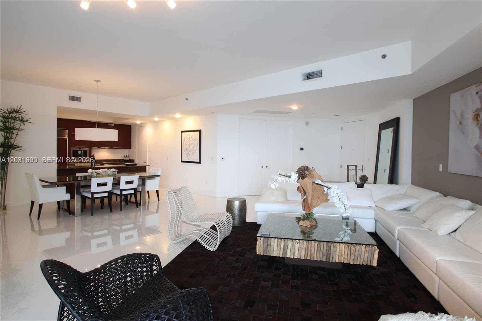 15811 Collins Ave # 403, Sunny Isles Beach FL 33160 — 32