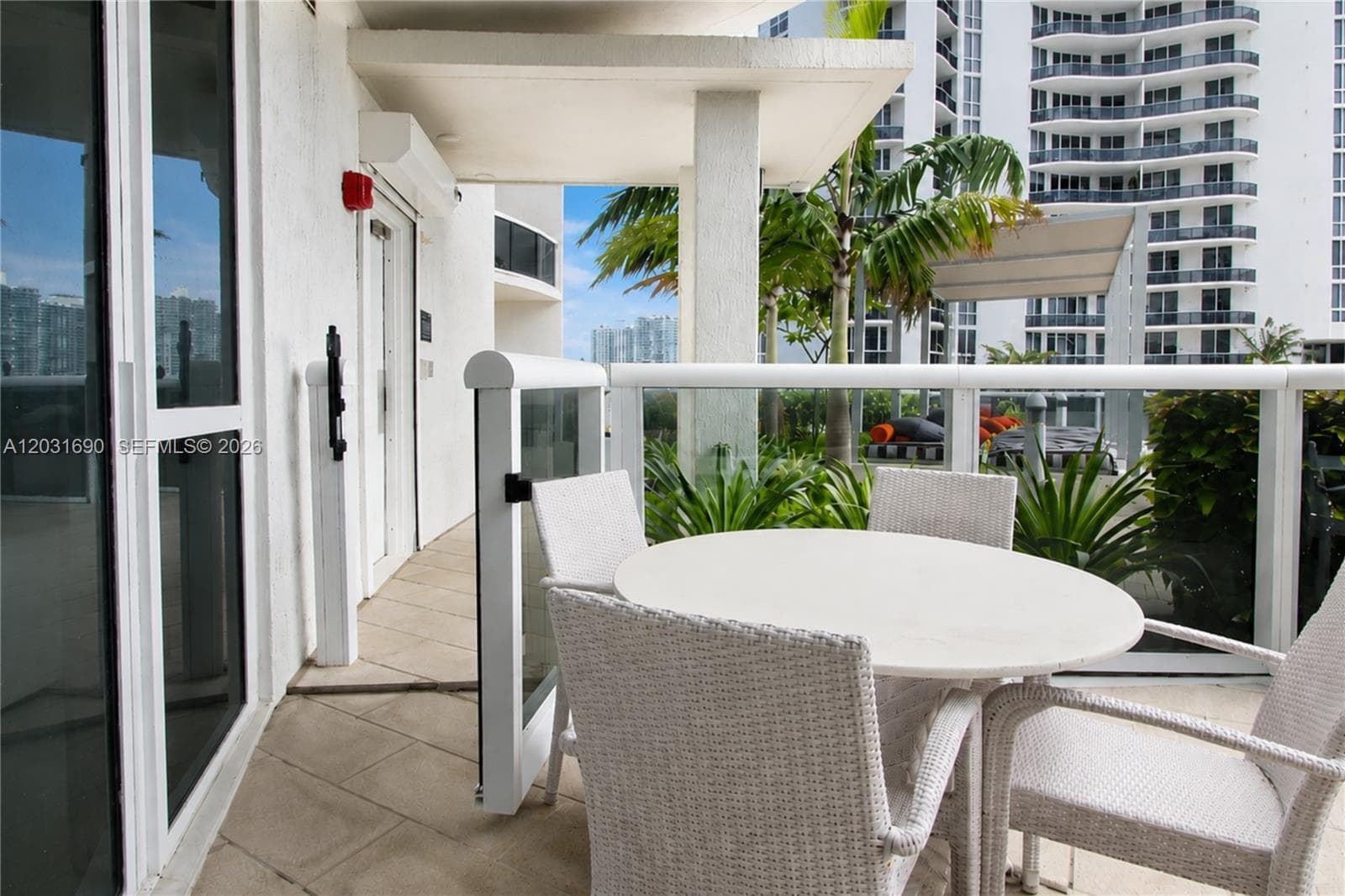 15811 Collins Ave # 403, Sunny Isles Beach FL 33160 — 10
