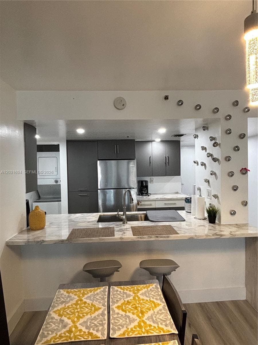 1717 N Bayshore Dr # 1652, Miami FL 33132 — 2
