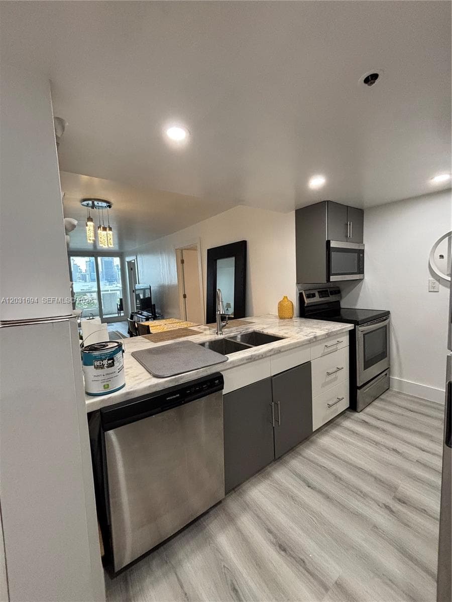 1717 N Bayshore Dr # 1652, Miami FL 33132 — 4